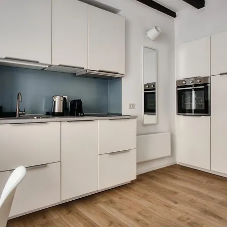 Just Urban Stays - Nice Apartment - Corso Genova *